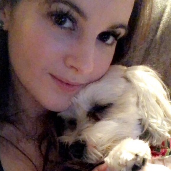 Meet your Posher, Christina - Picture 1 of 1